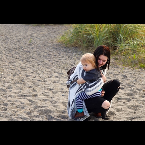 Meet your Posher, Ty - Picture 5 of 7